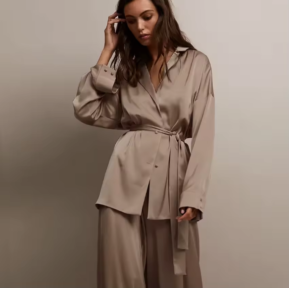 Дамска пижама от modora.be Damespyjama van modora.be
