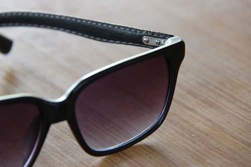 Dames zonnebrillen Guess 1